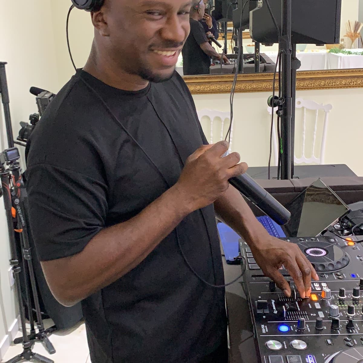 Diam chelbey — DJ in Chelles