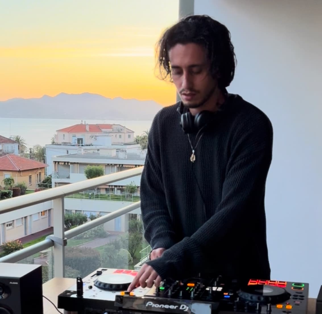 RAVEN — DJ in Cannes