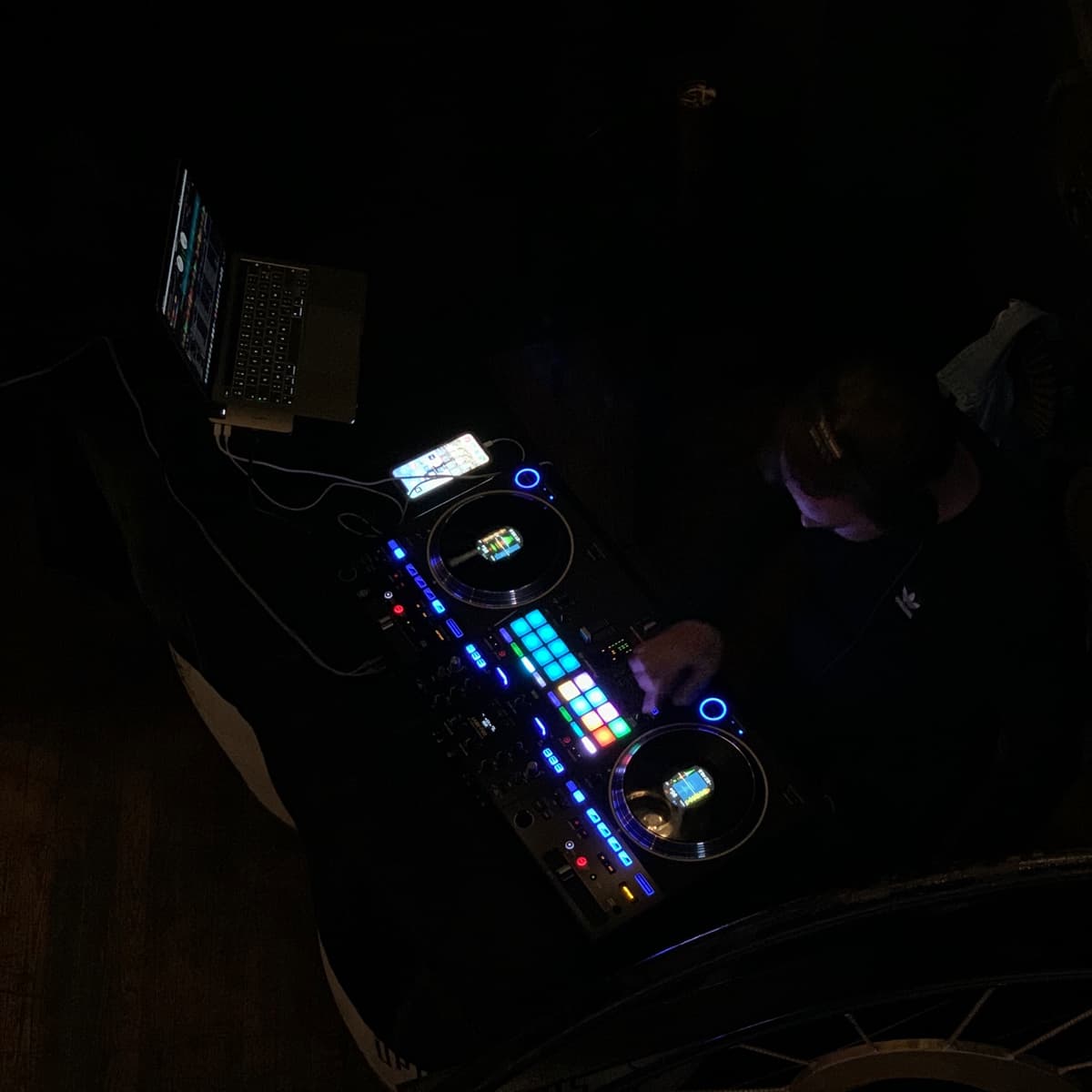 Dj Humaanö — DJ in Paris