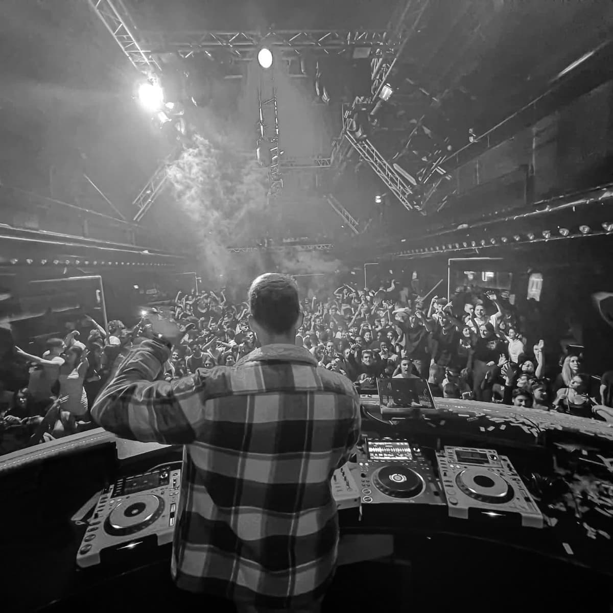 NEIRO — DJ in Le Cannet
