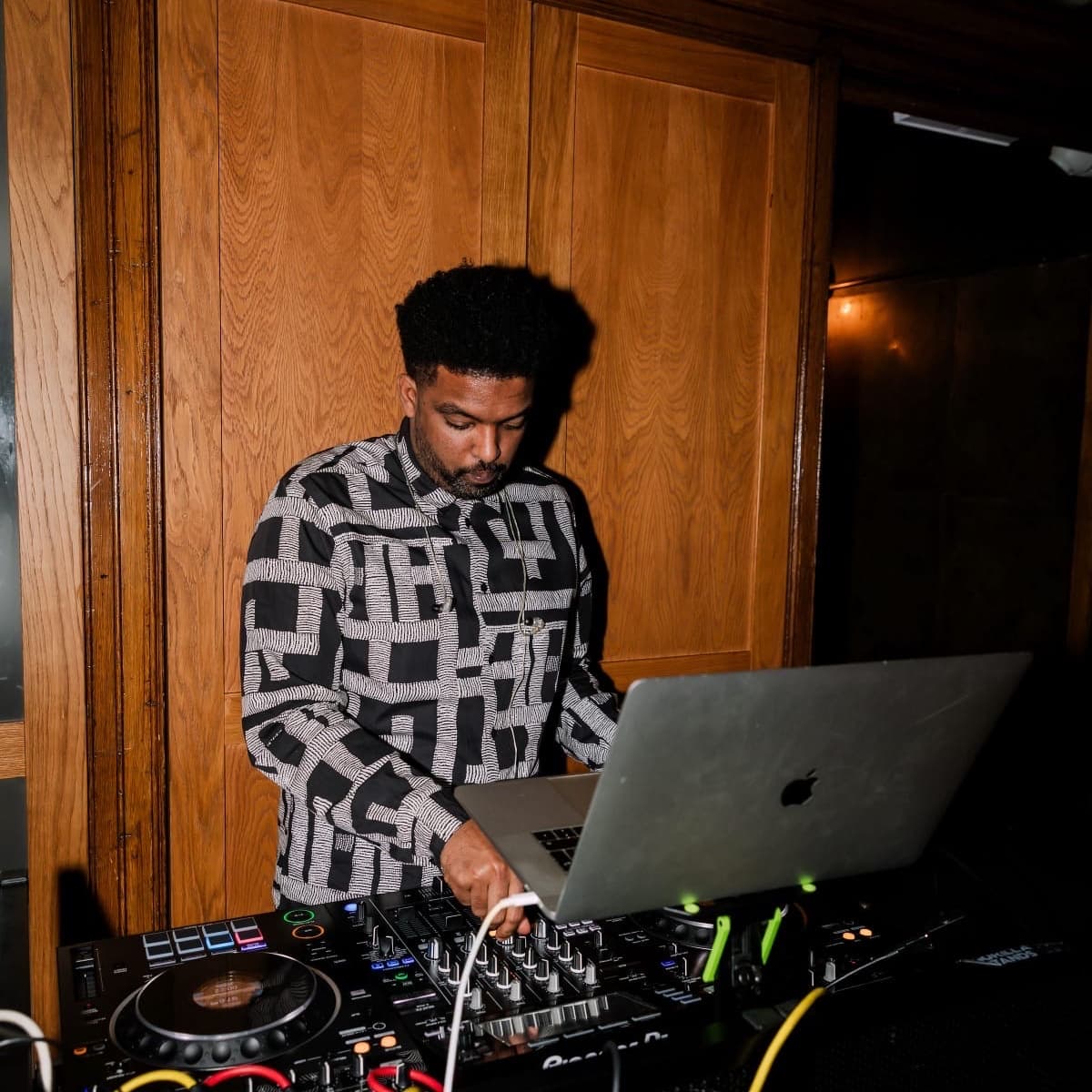 Simon — DJ in London