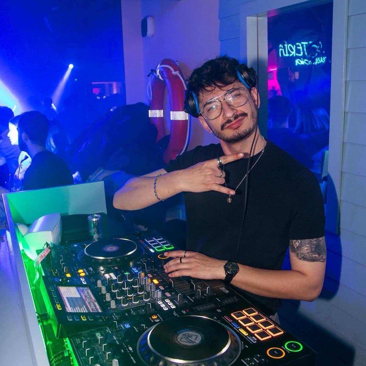 JeeyB — DJ in Valencia