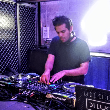 Dani del Comte — DJ in Paris