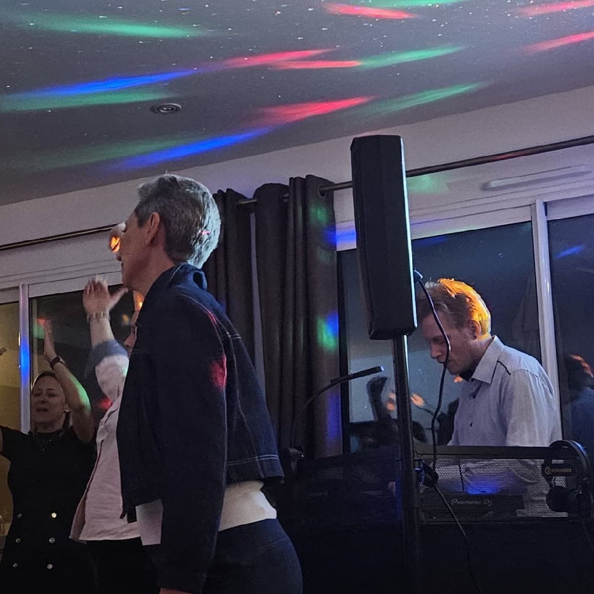 Devon Lord — DJ in La Chapelle-sur-Crécy