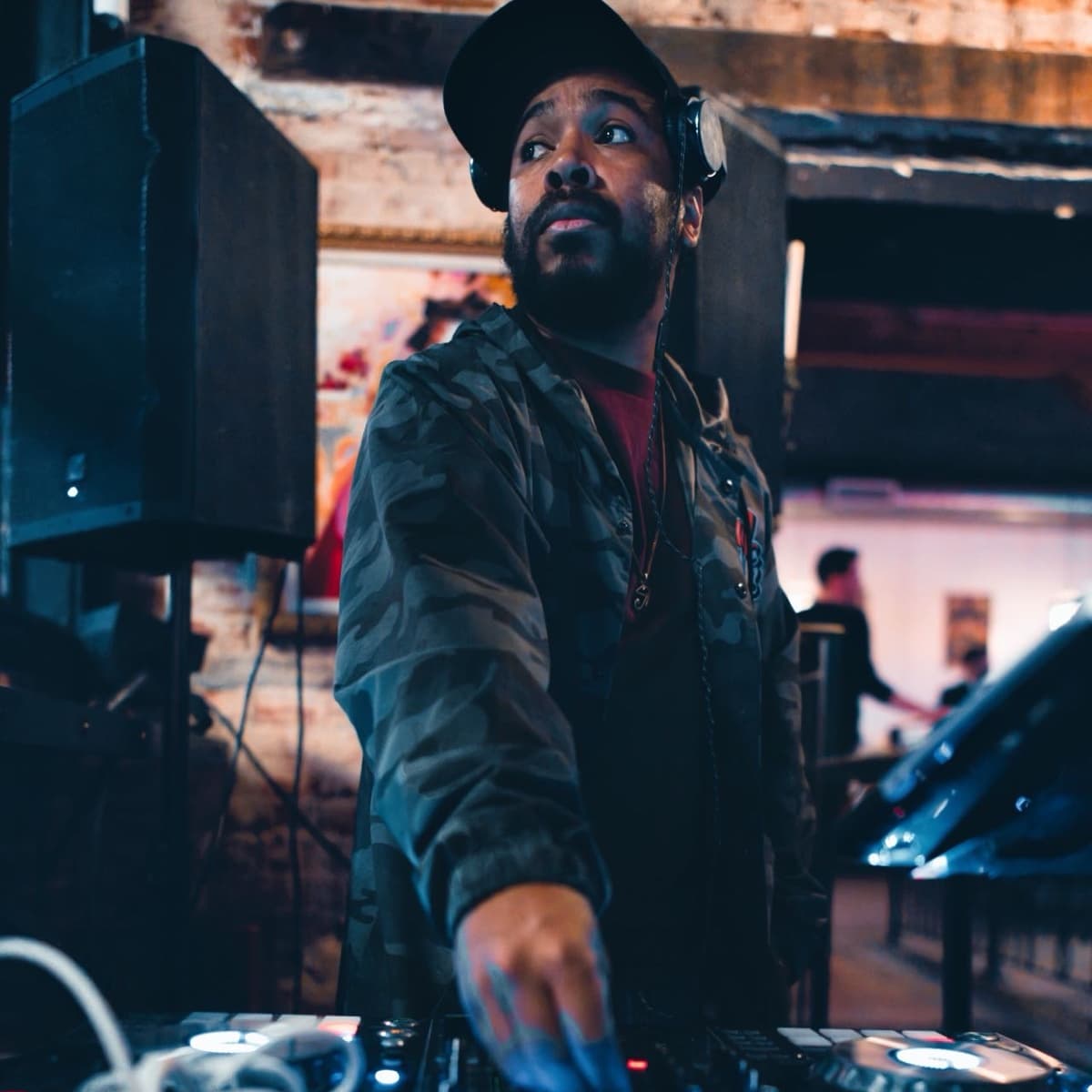Dj Kuya Eric — DJ in North Hollywood