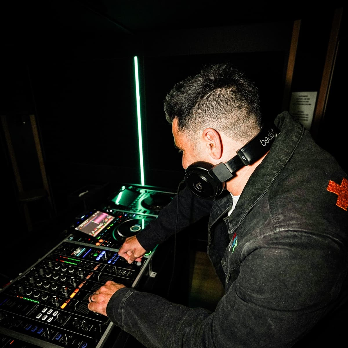 TRSTN — DJ in London