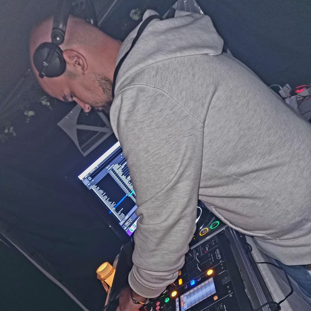 FW ANIMATION — DJ in Toulouges