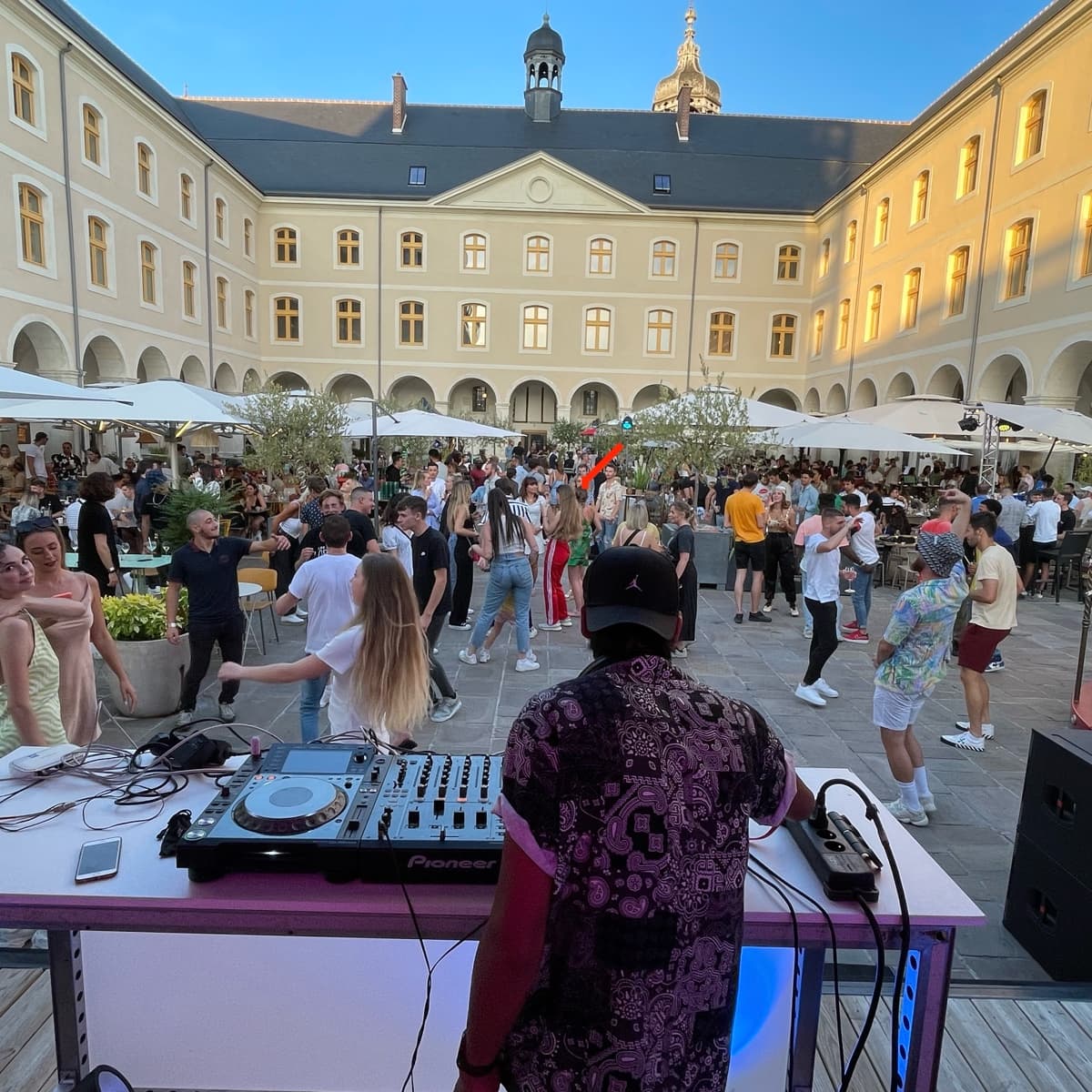 SOTHY — DJ in Paris