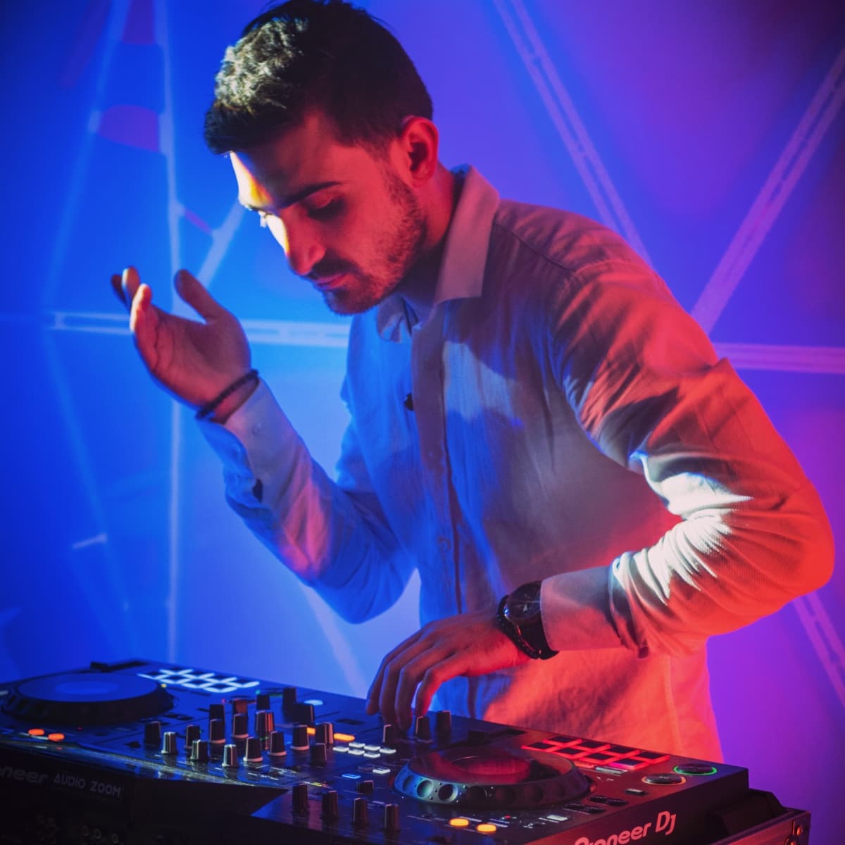 DJEYGAB — DJ in Grenoble