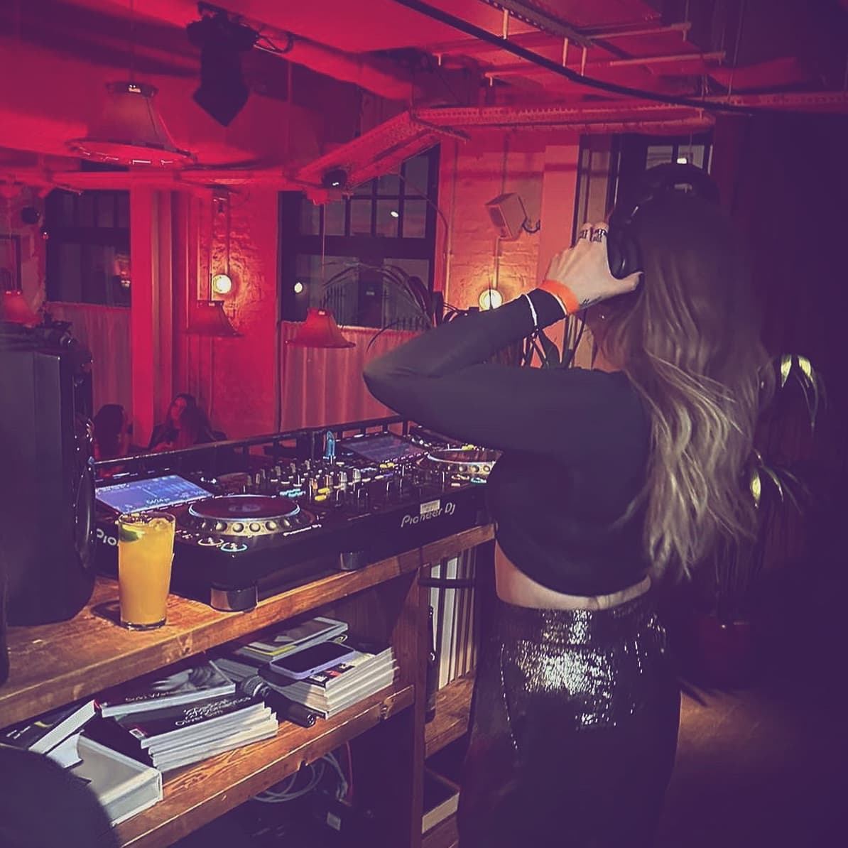 mollyjune — DJ in London