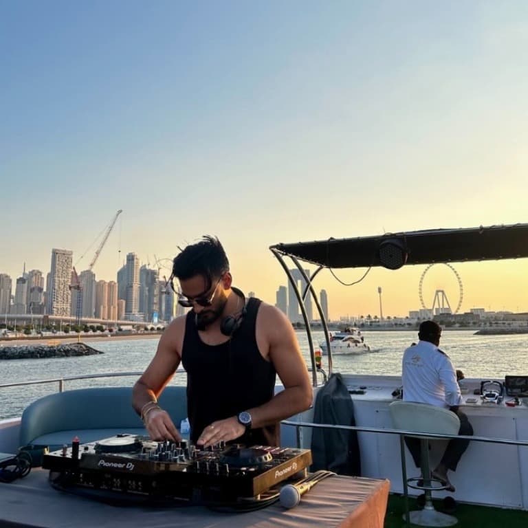 Rajaholicc — DJ in London