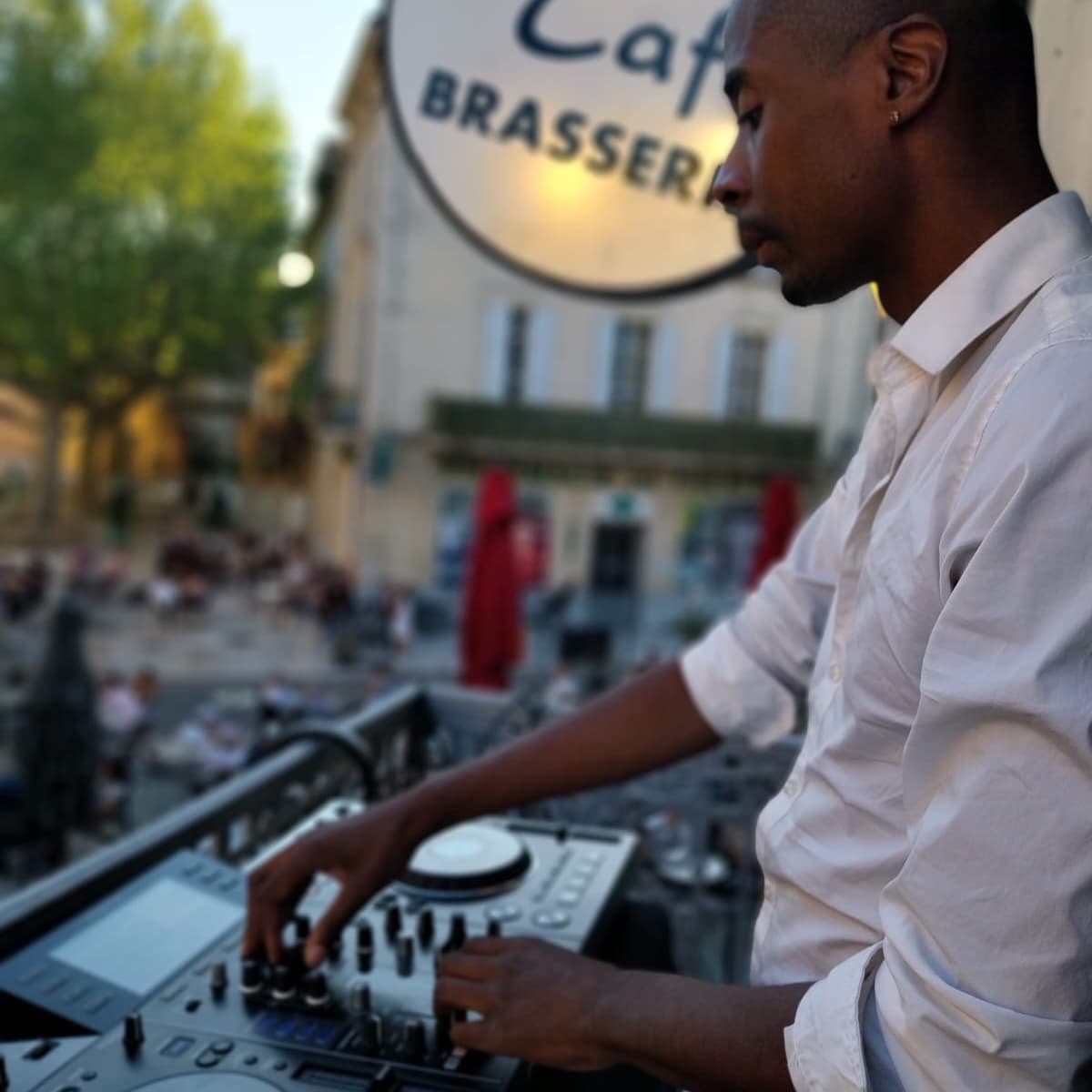 Esmeko — DJ in Montpellier