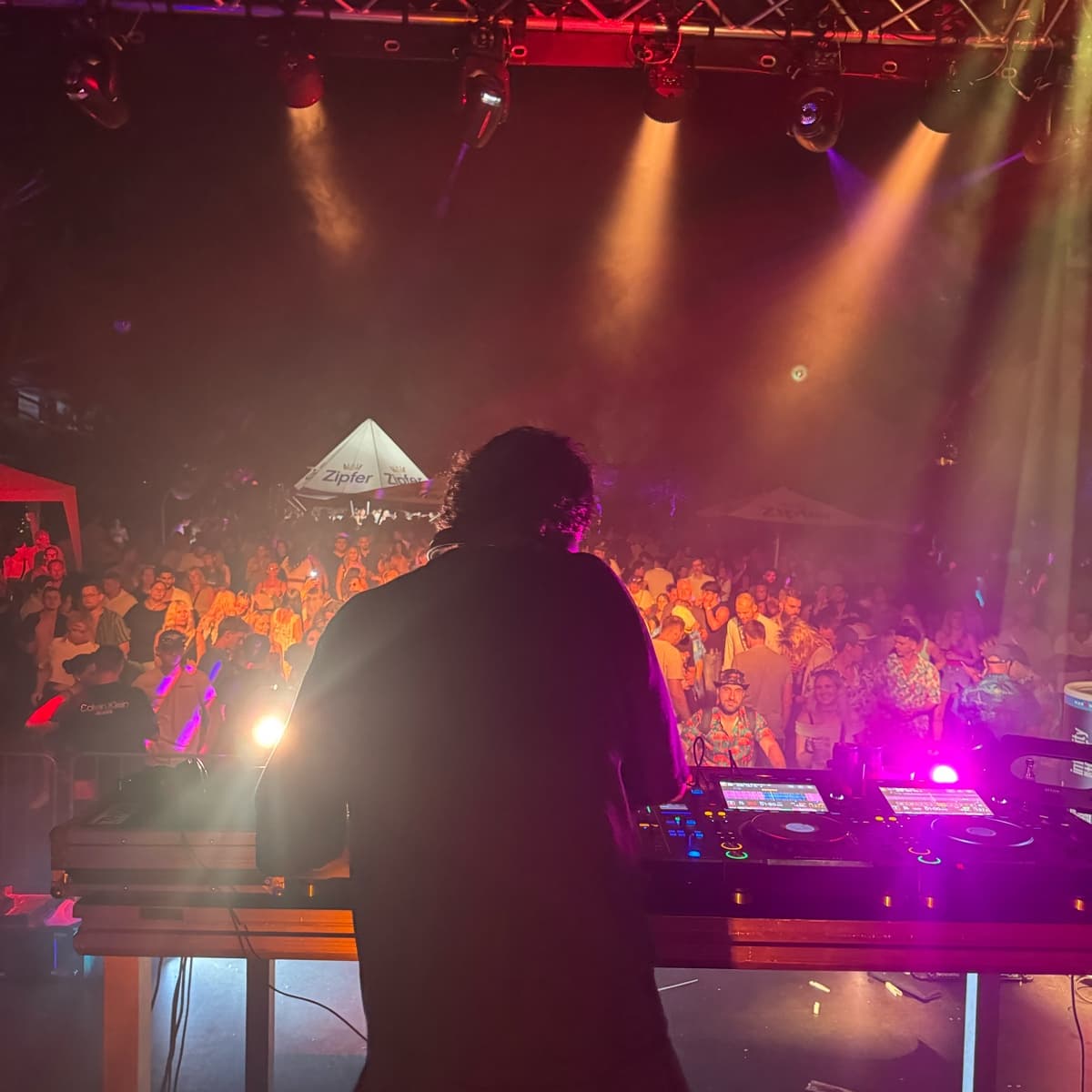 Tom Pool — DJ in Ibiza