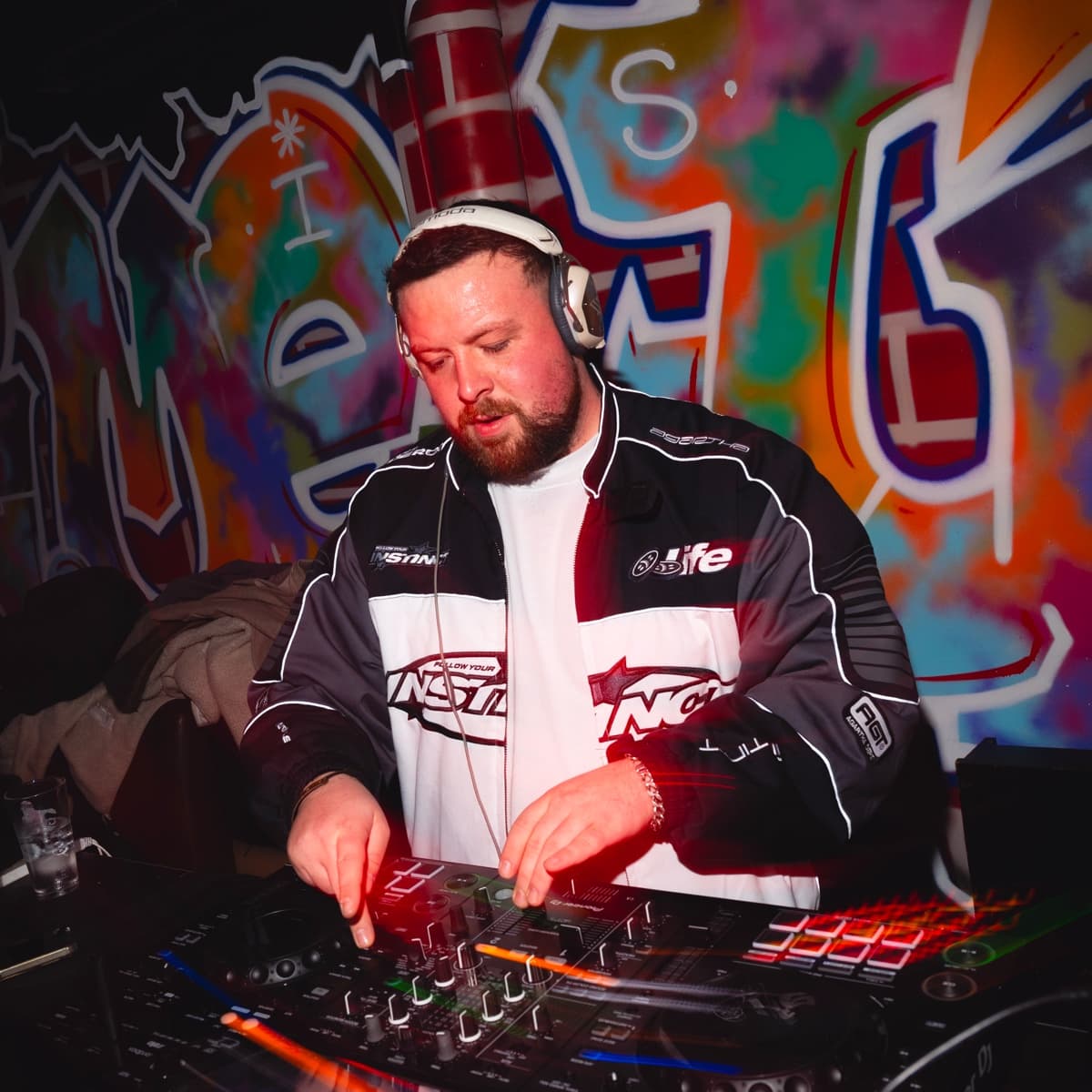Josh Vanel — DJ in La Rochelle