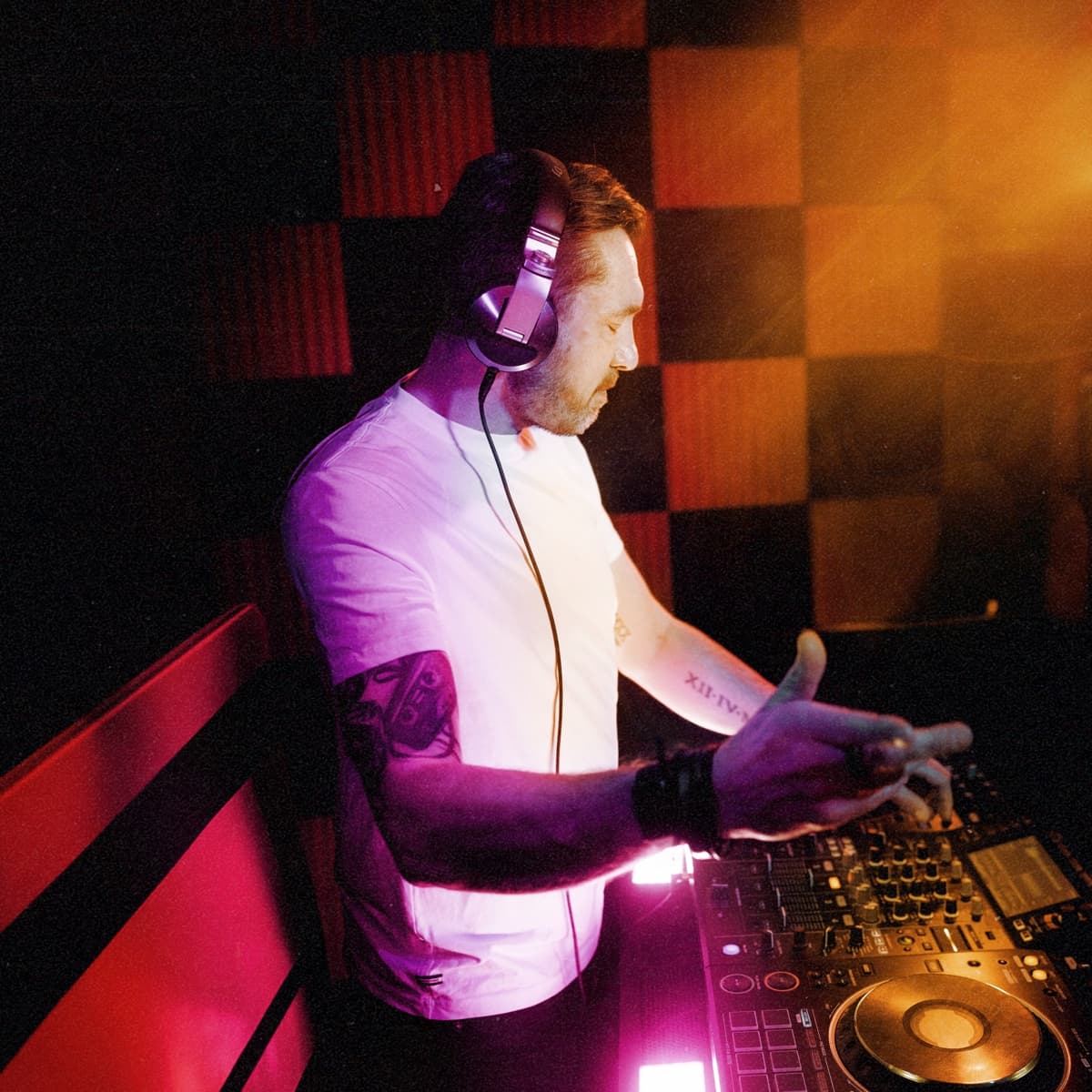 IAN G — DJ in Royal Tunbridge Wells