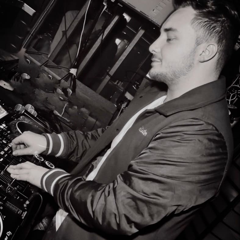 Maxime Audouard — DJ in Paris