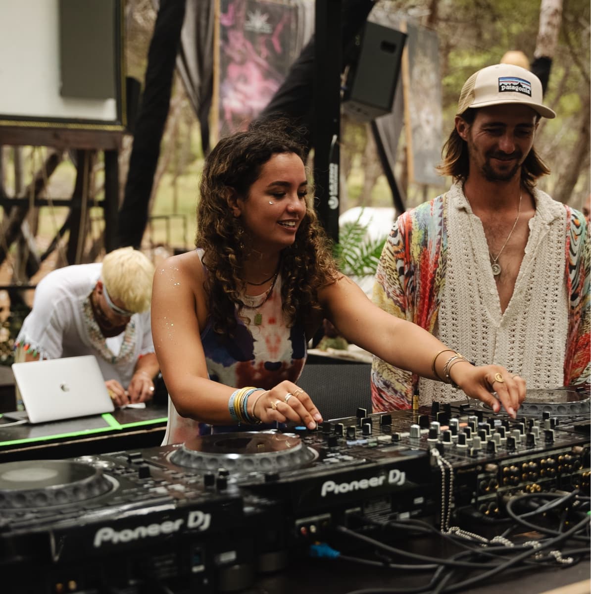 Nur B — DJ in London