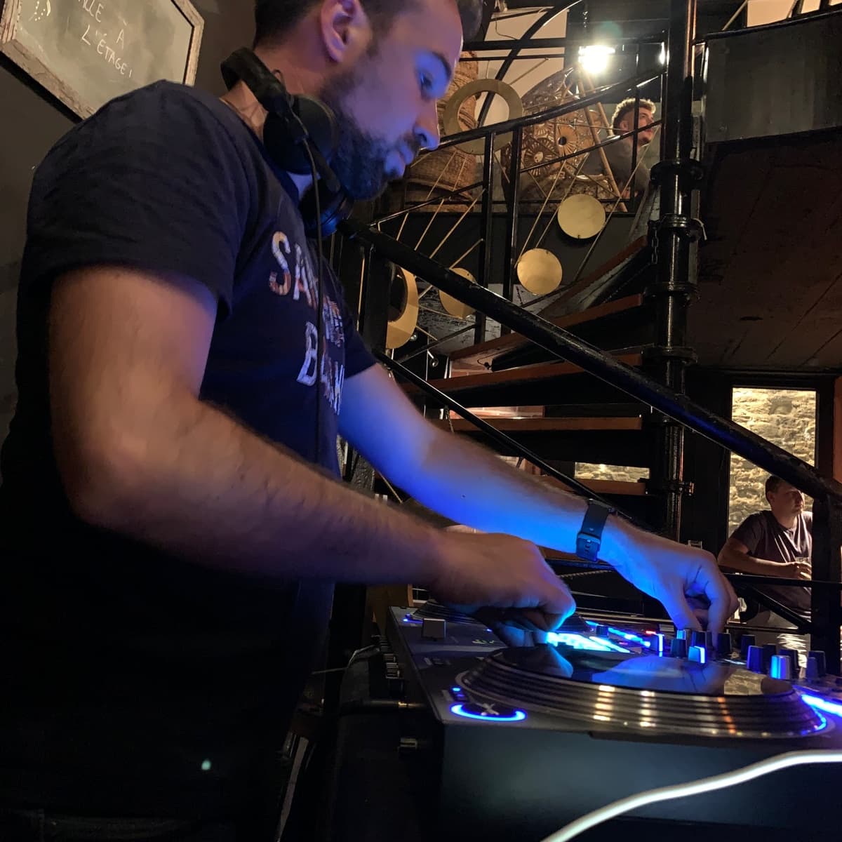 Dj Humaanö — DJ in Paris