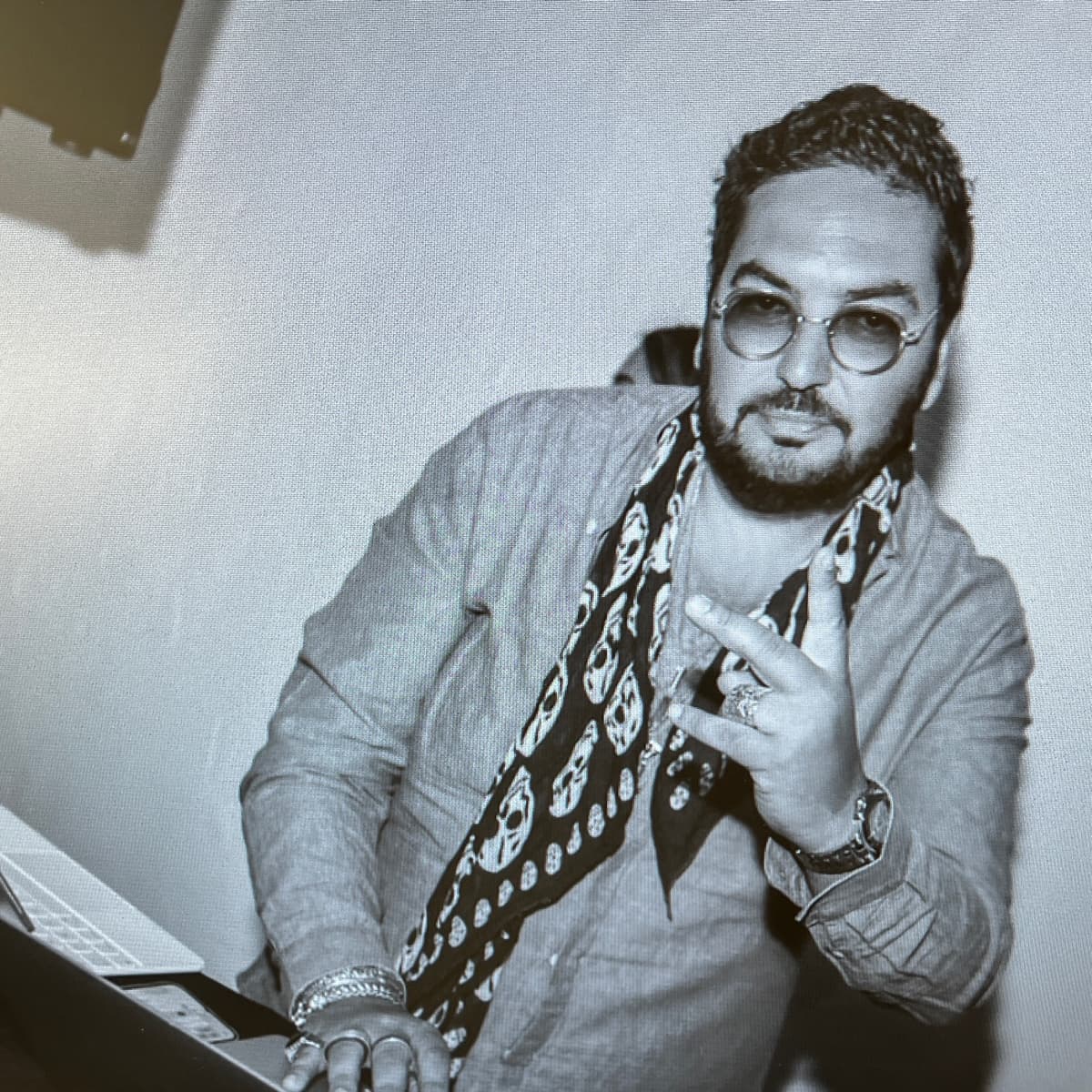 Tomazzi — DJ in Paris