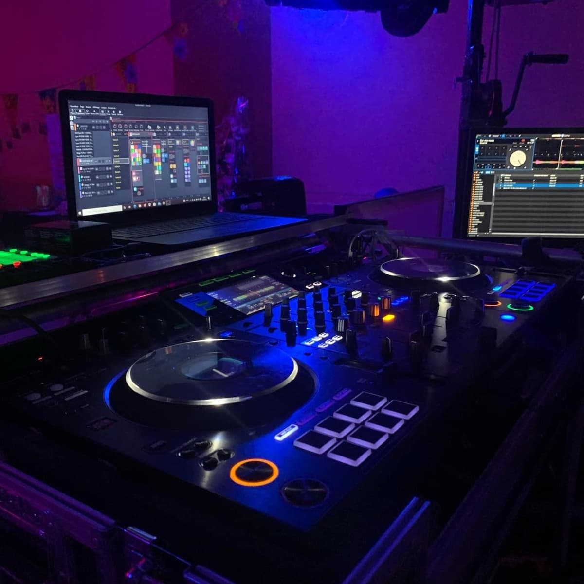 dj yan — DJ in Paris