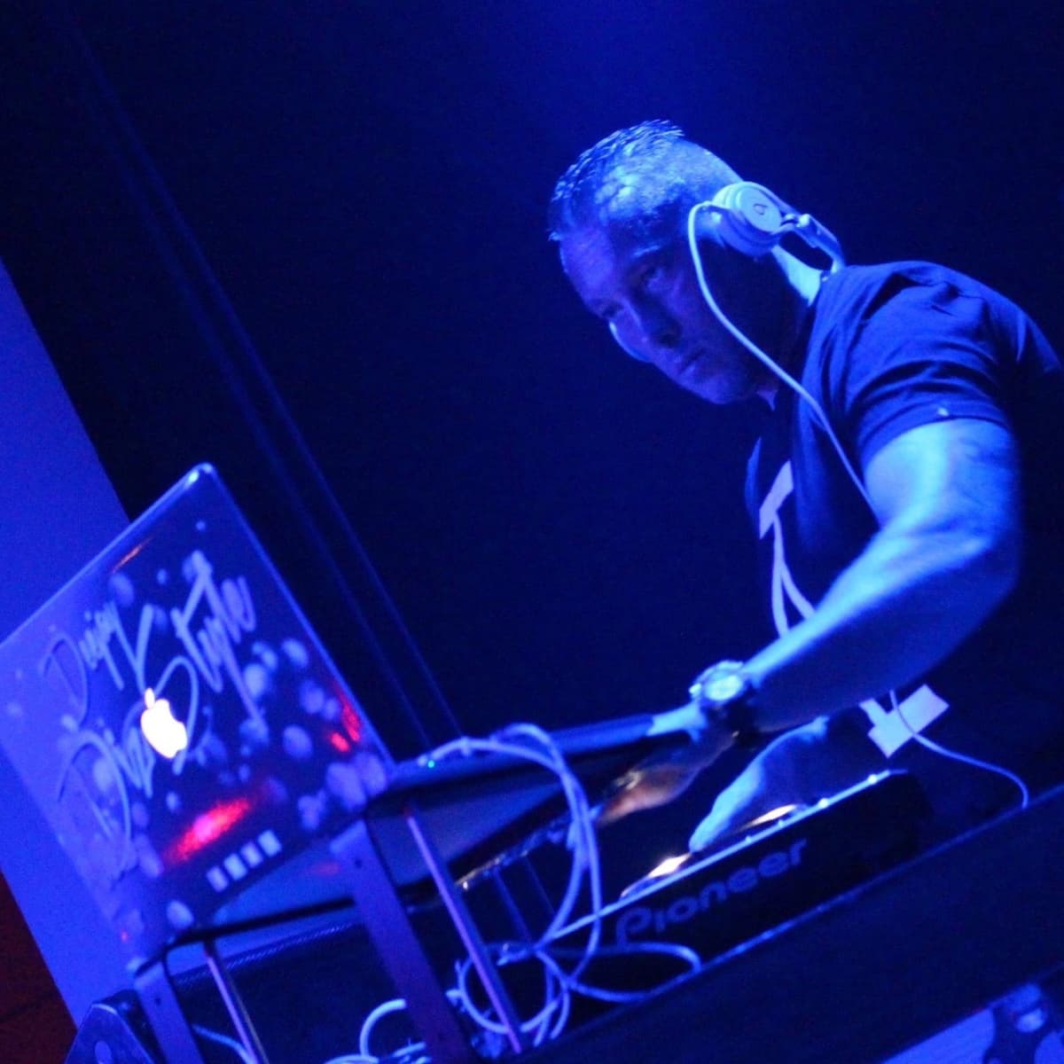 DJ DIZ STYLE — DJ in Paris