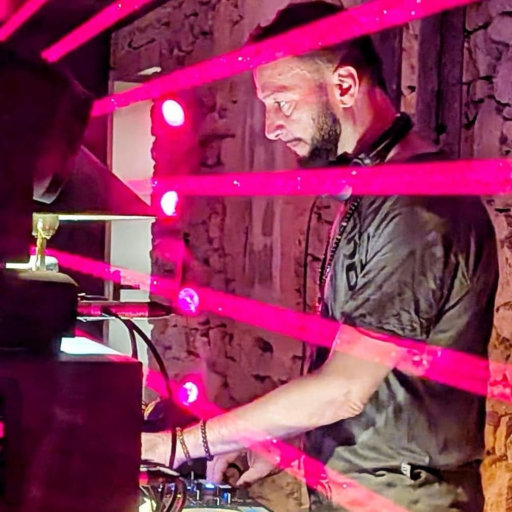 Dirawonga — DJ in Bergerac
