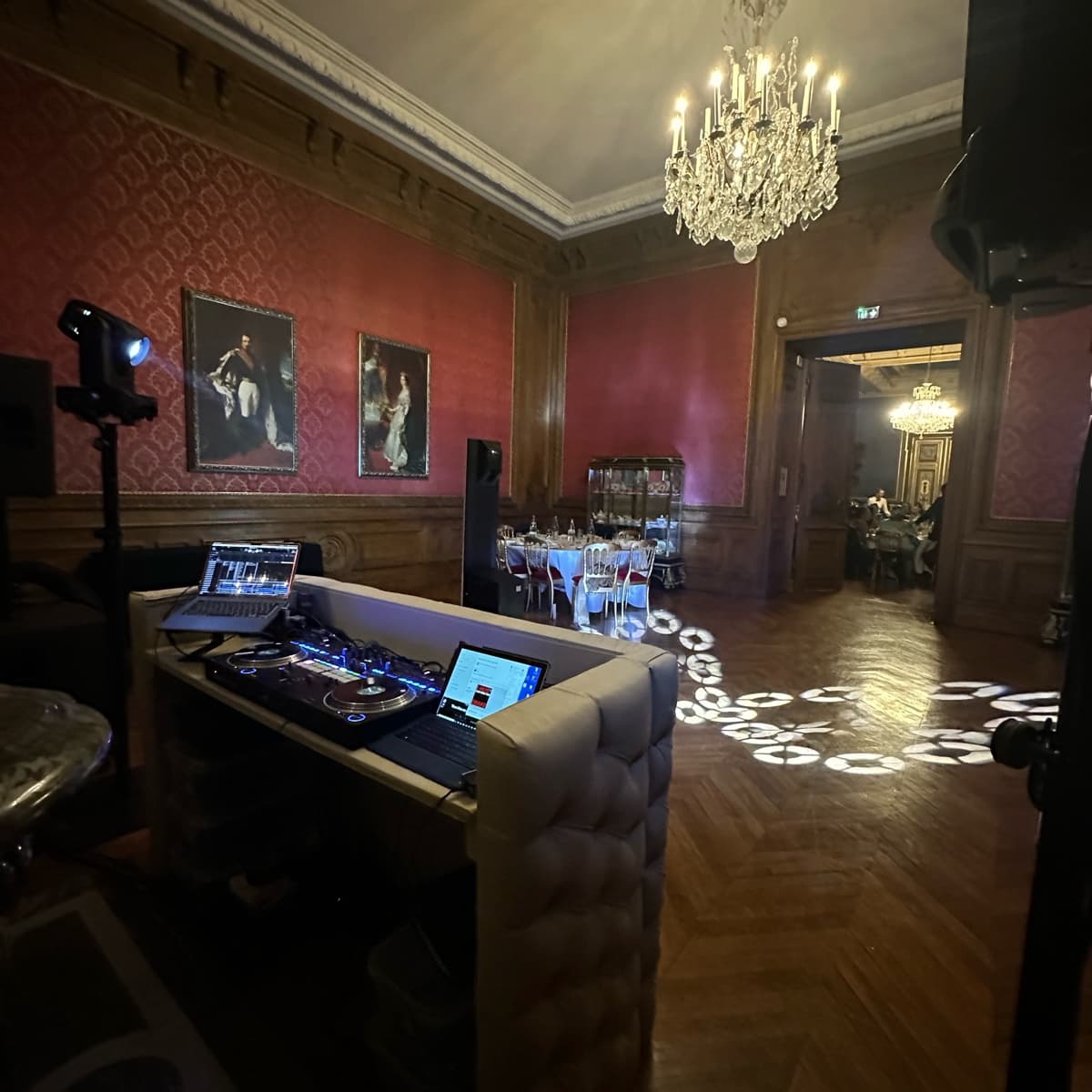 Diam chelbey — DJ in Chelles