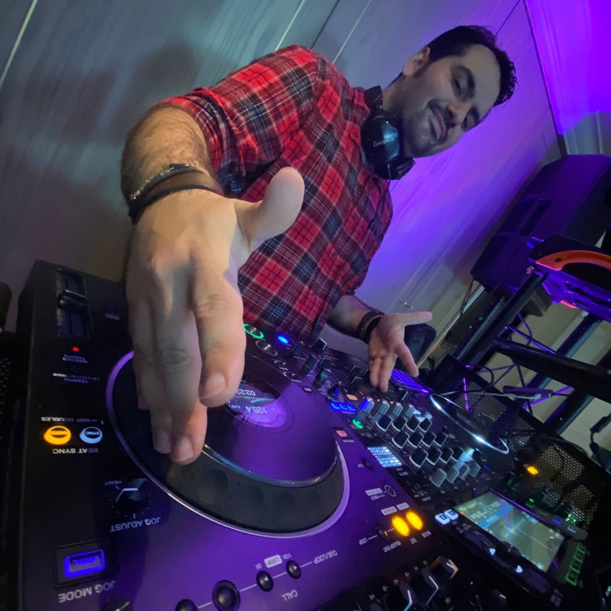 CINCINATI — DJ in Greater London