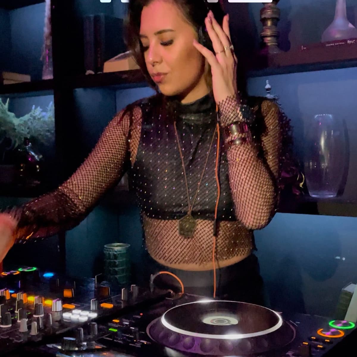 Djcaroldesire — DJ in Miami Beach