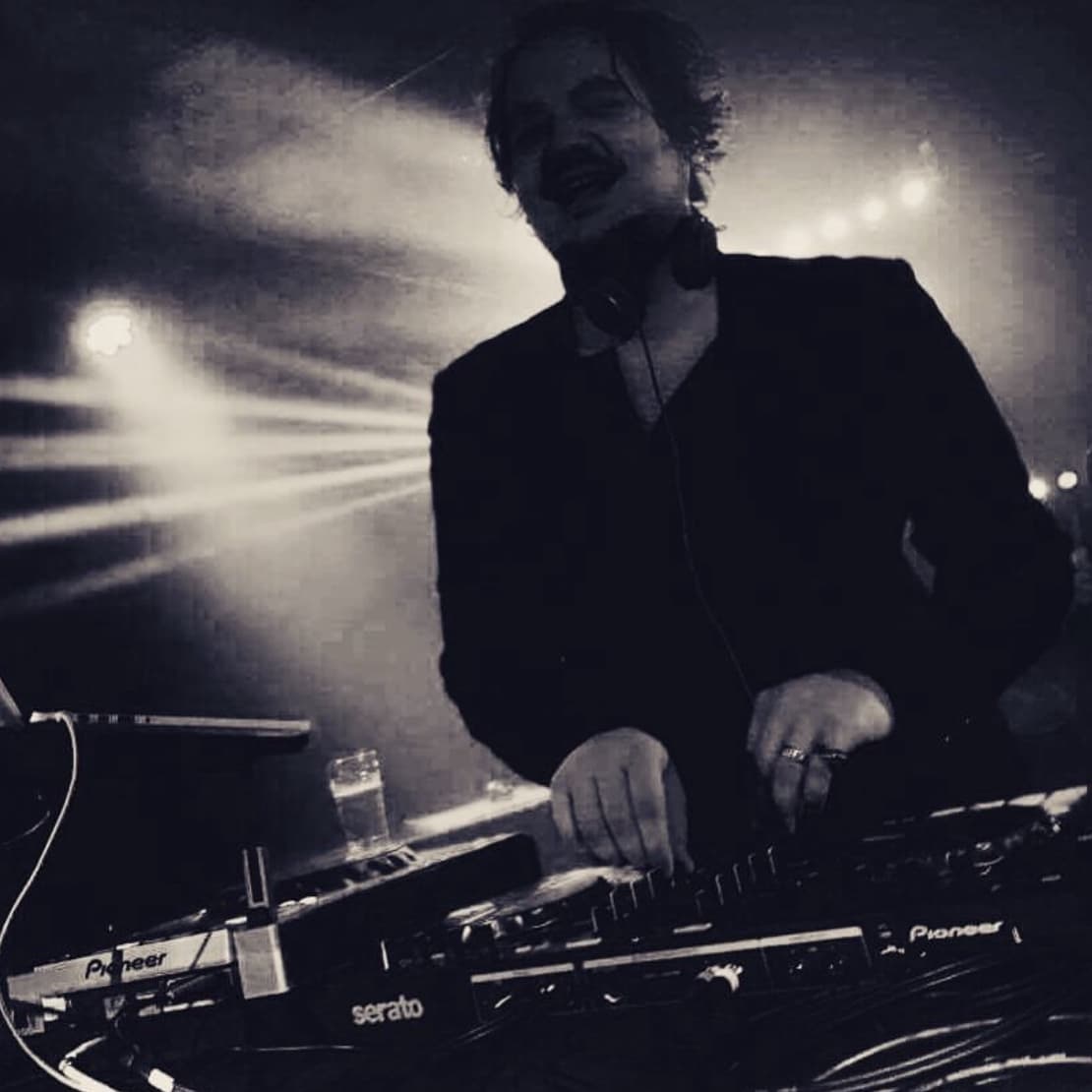 Alexis Liosha — DJ in Paris