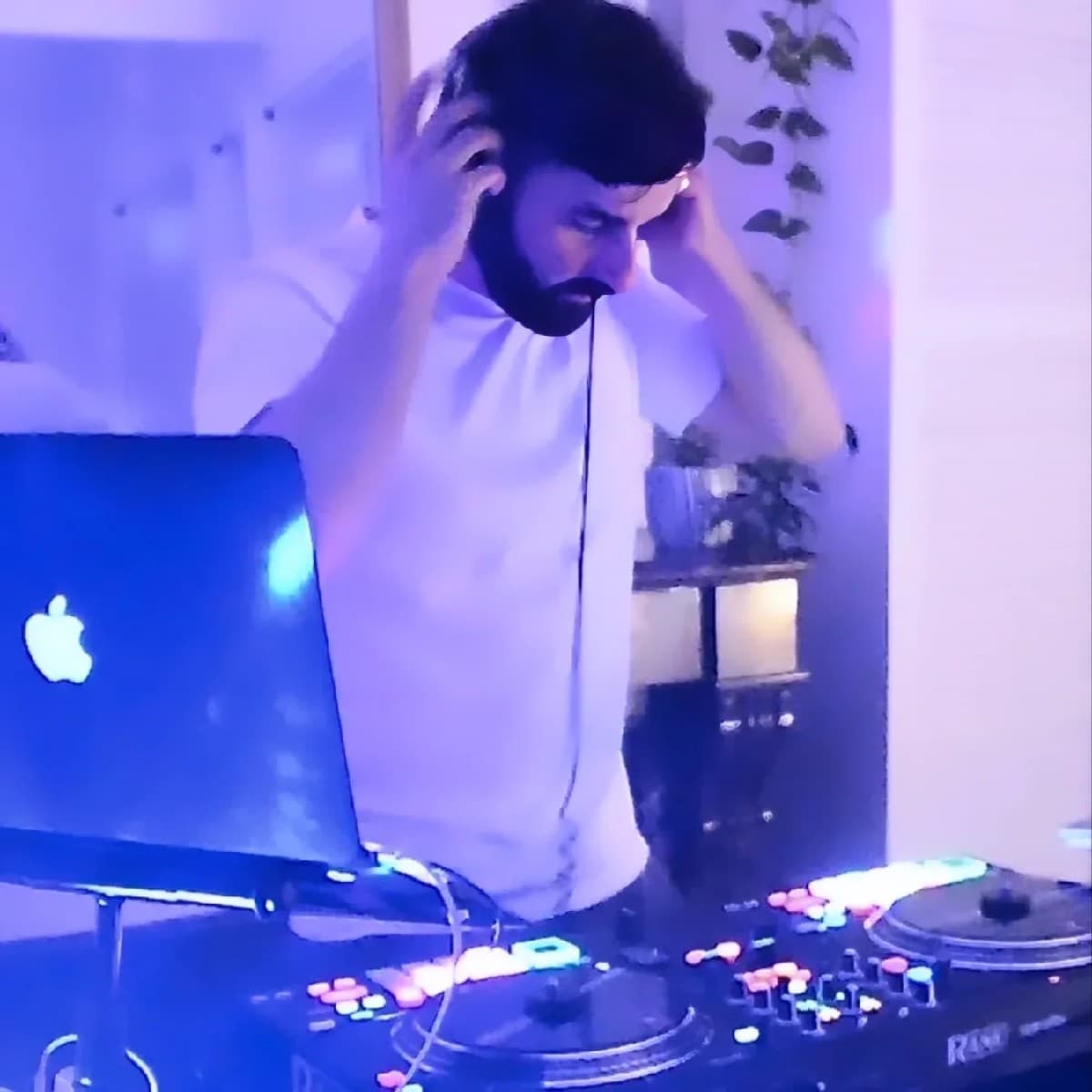 Dj Gunza — DJ in Bordeaux