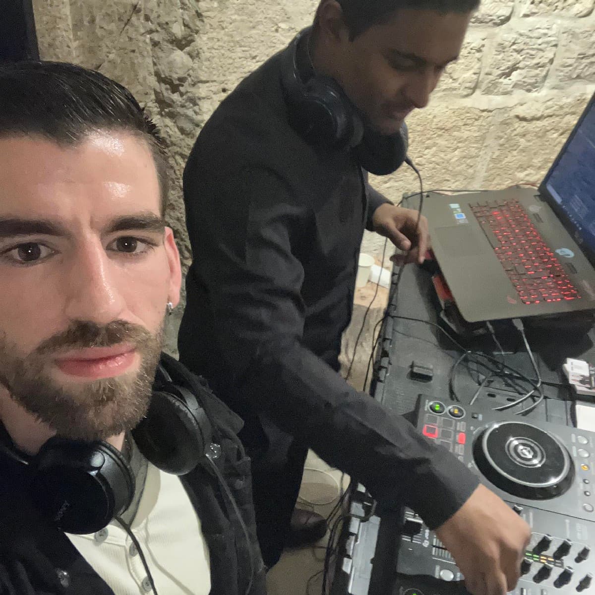 Pacific Drive — DJ in Paris