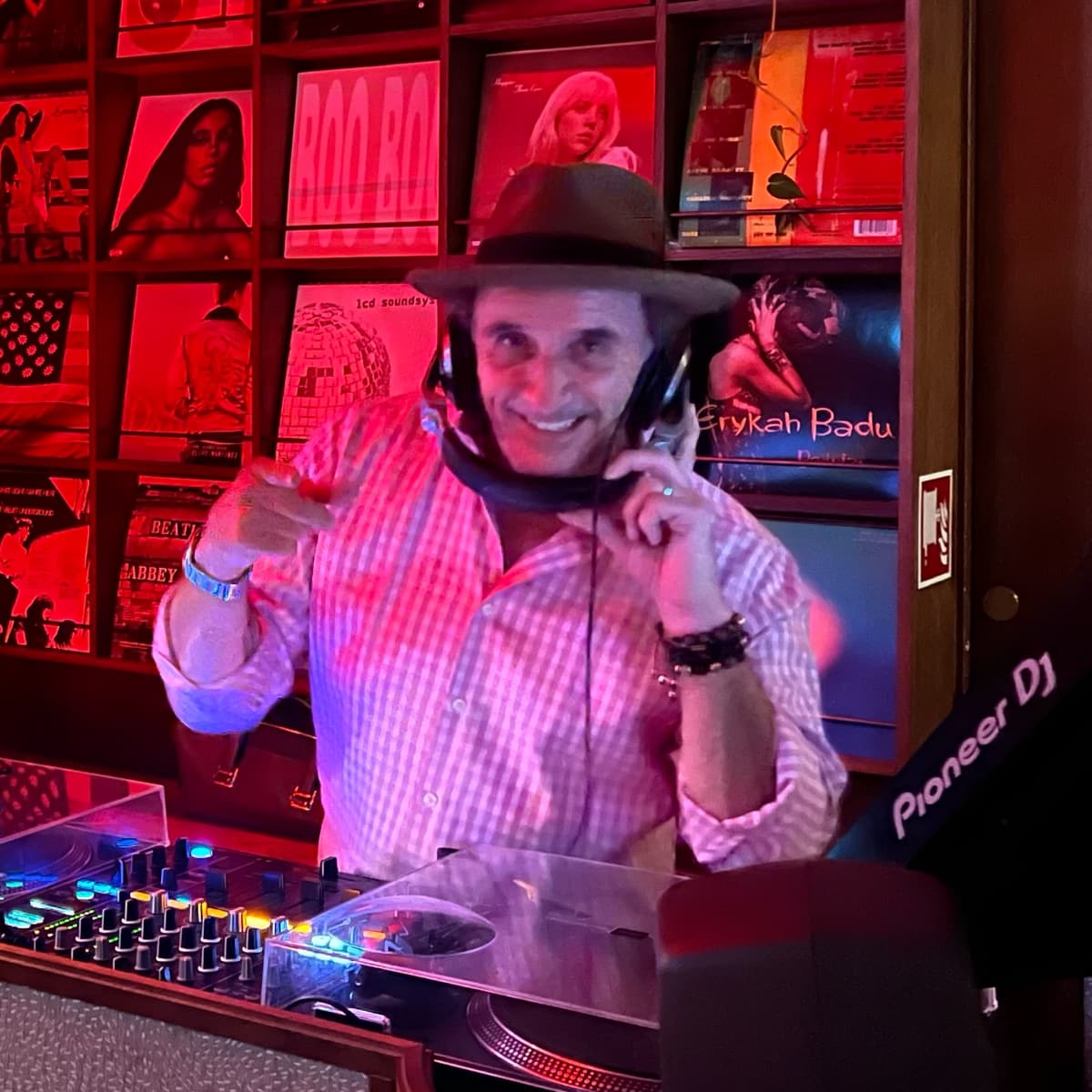 DJ Rosenschein — DJ in London