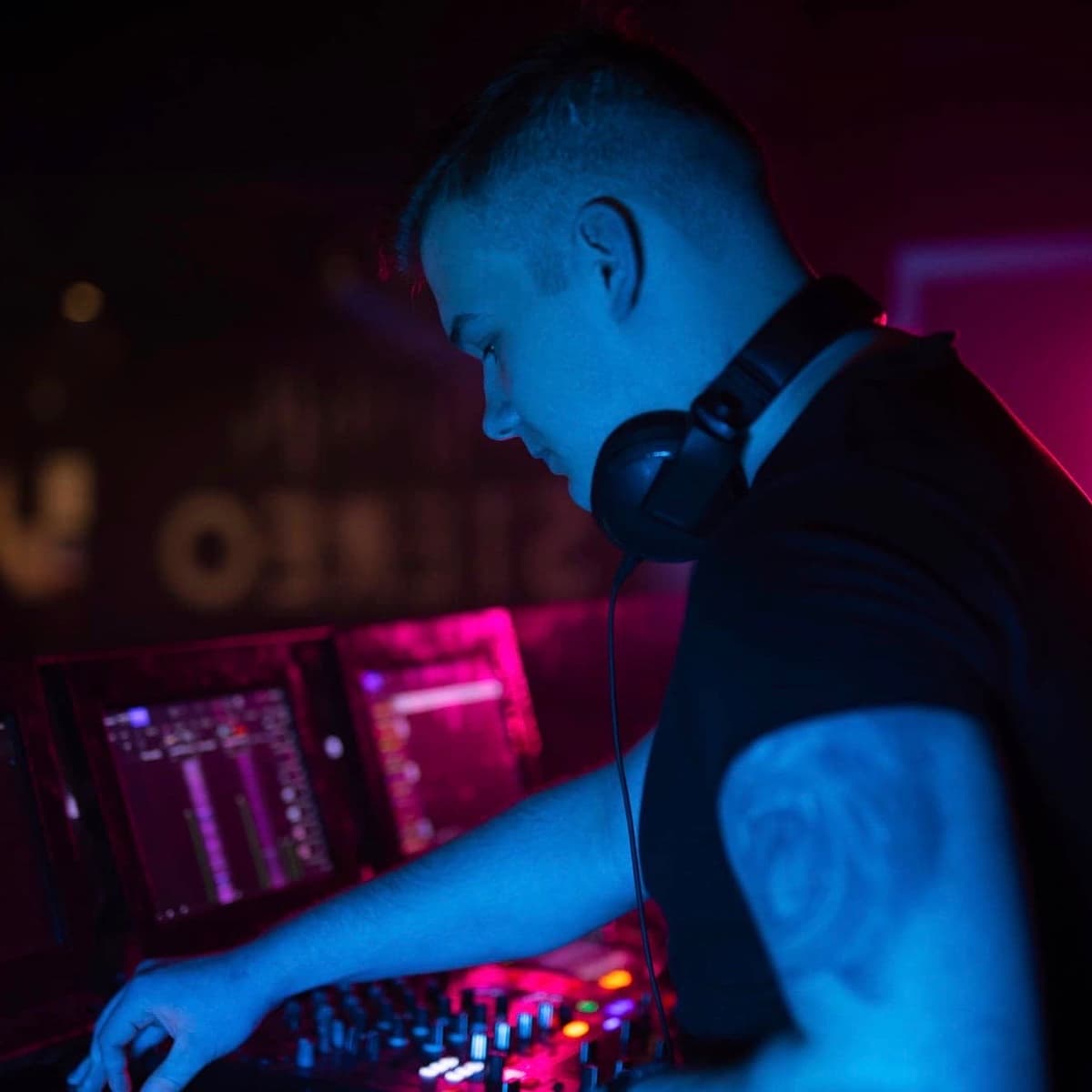 Komr8 — DJ in Northamptonshire