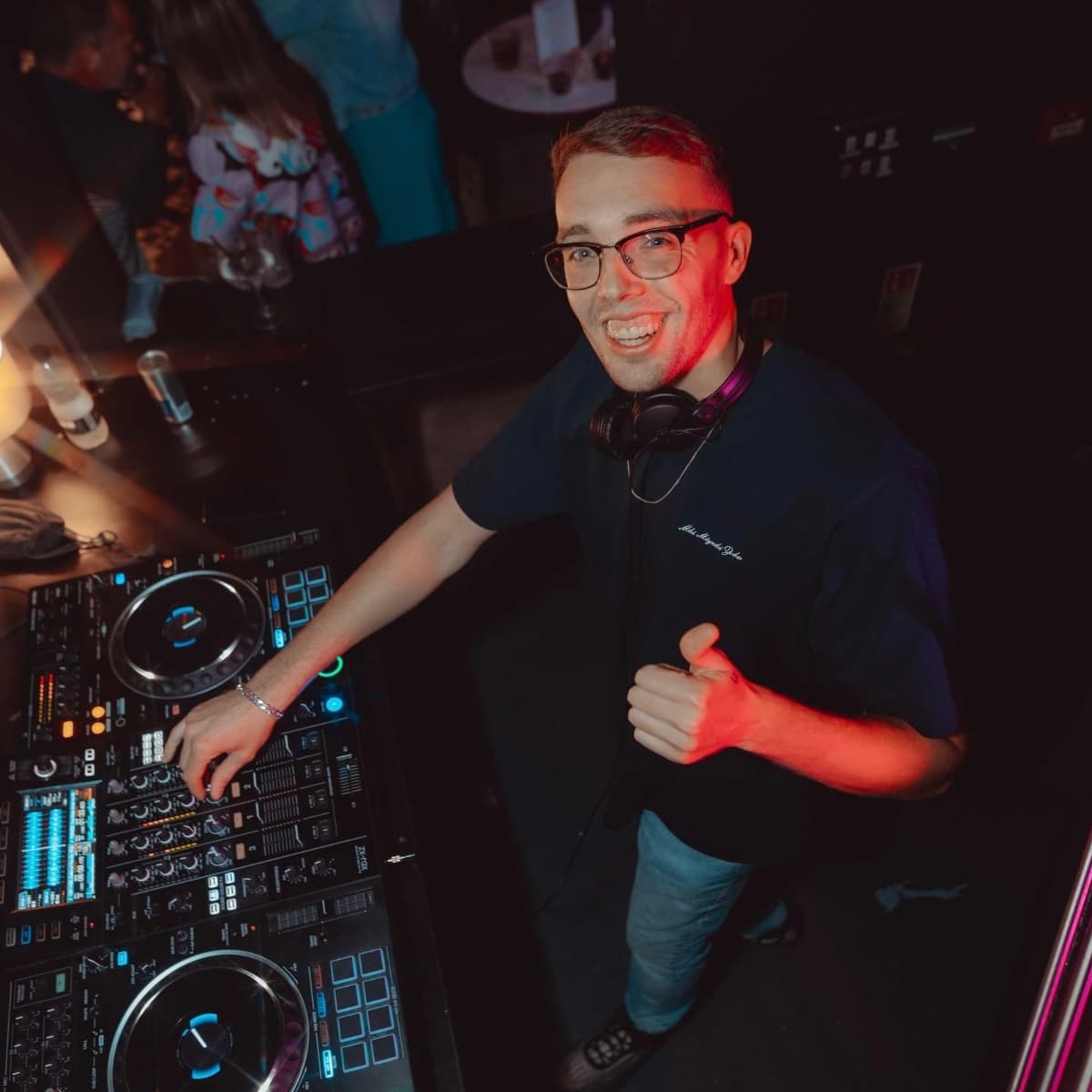 Connor De-vine — DJ in Bradford