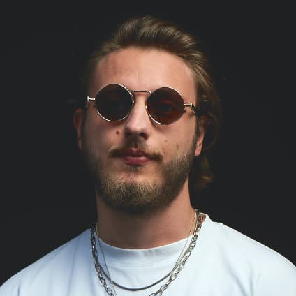 Yaans — DJ in Paris