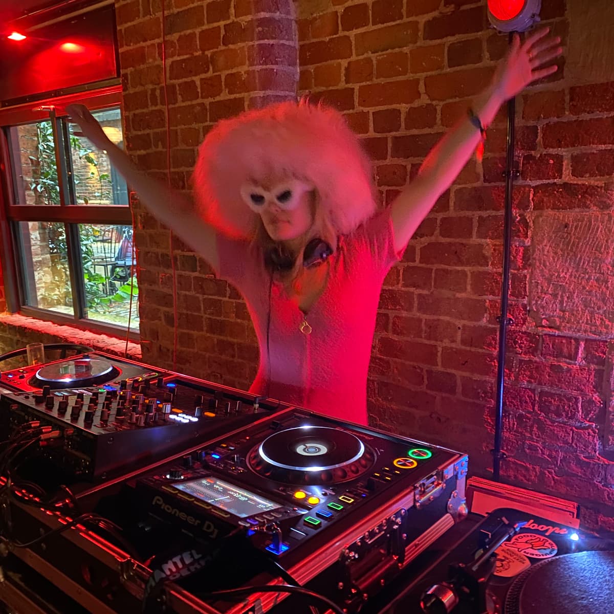 SEZBENNY — DJ in Manchester