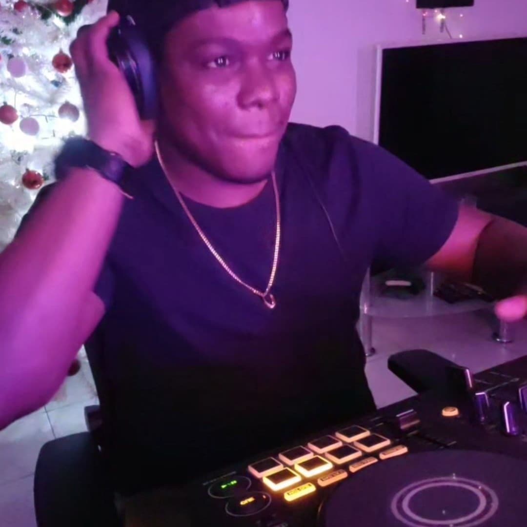 Dj l'imprévu — DJ in Territoire de Belfort