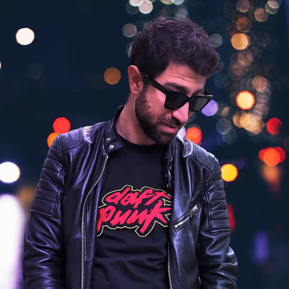 Aur0m — DJ in London