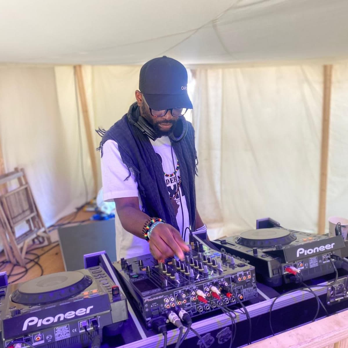 Troppo Daffy — DJ in London