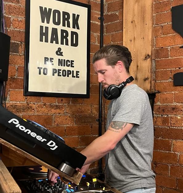 POLARIS — DJ in Grimsby