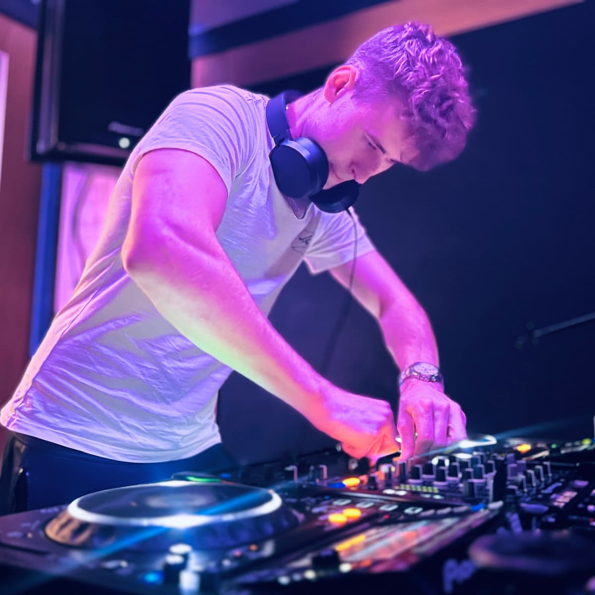 RIGGERZ — DJ in Ormskirk