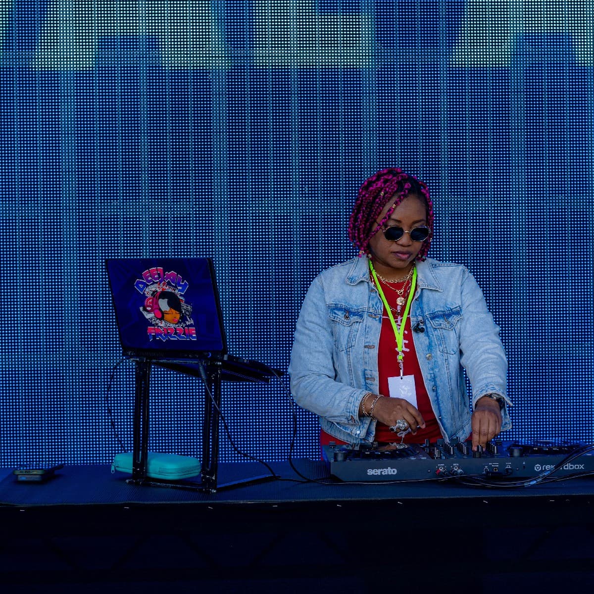 DJ Frizzie — DJ in London