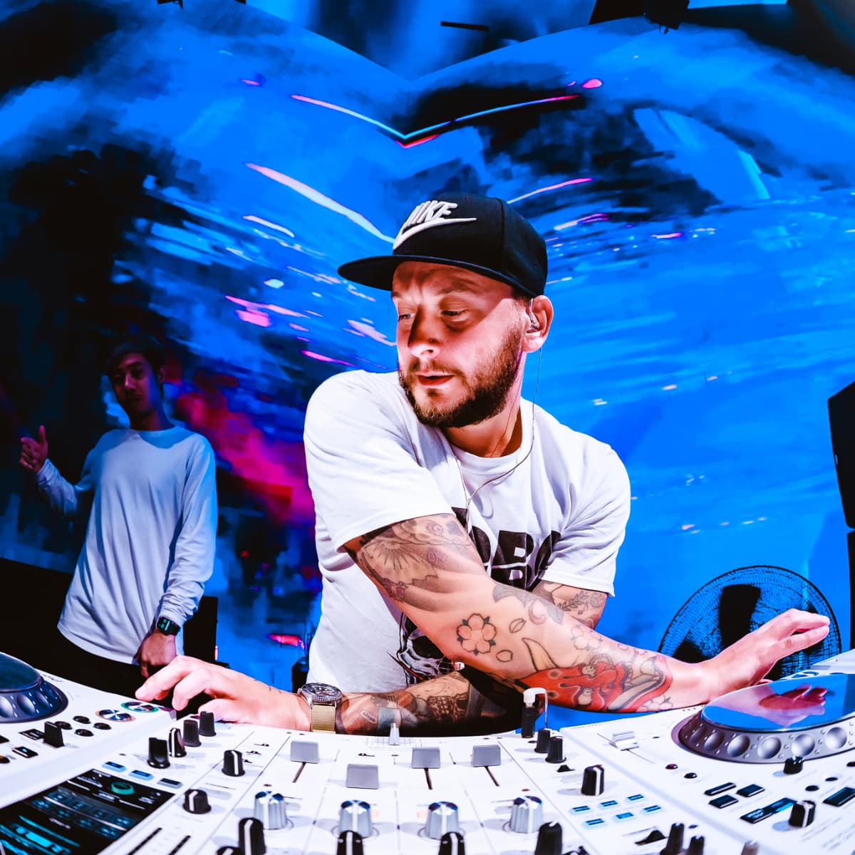 Frox — DJ in London
