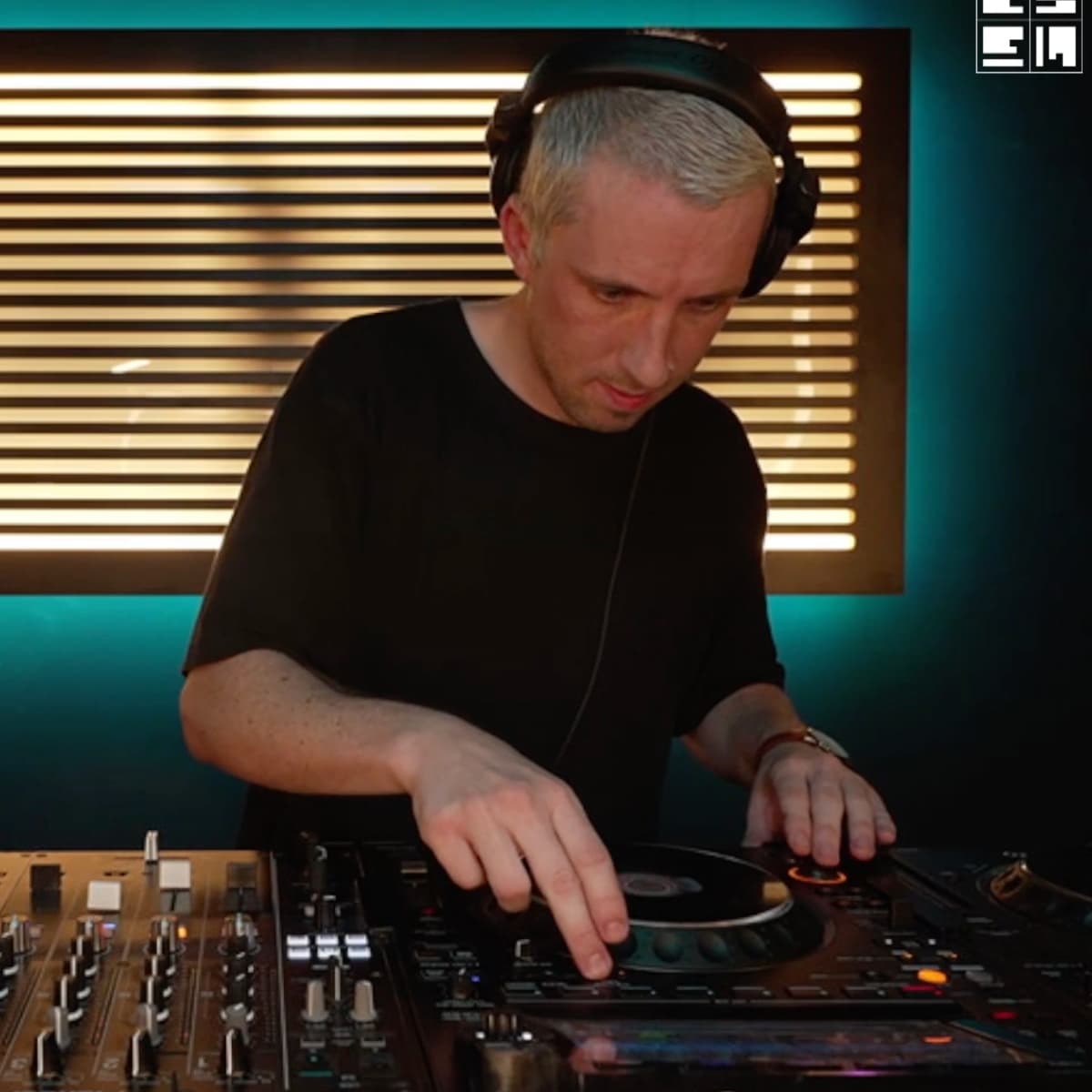 Portamento — DJ in London