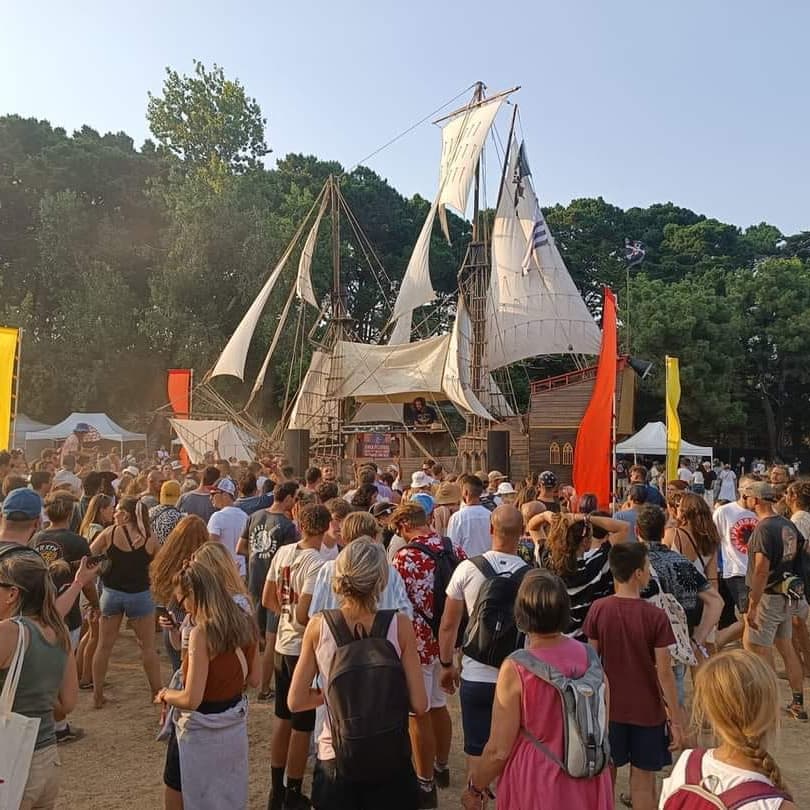 Max Azilia — DJ in Auray