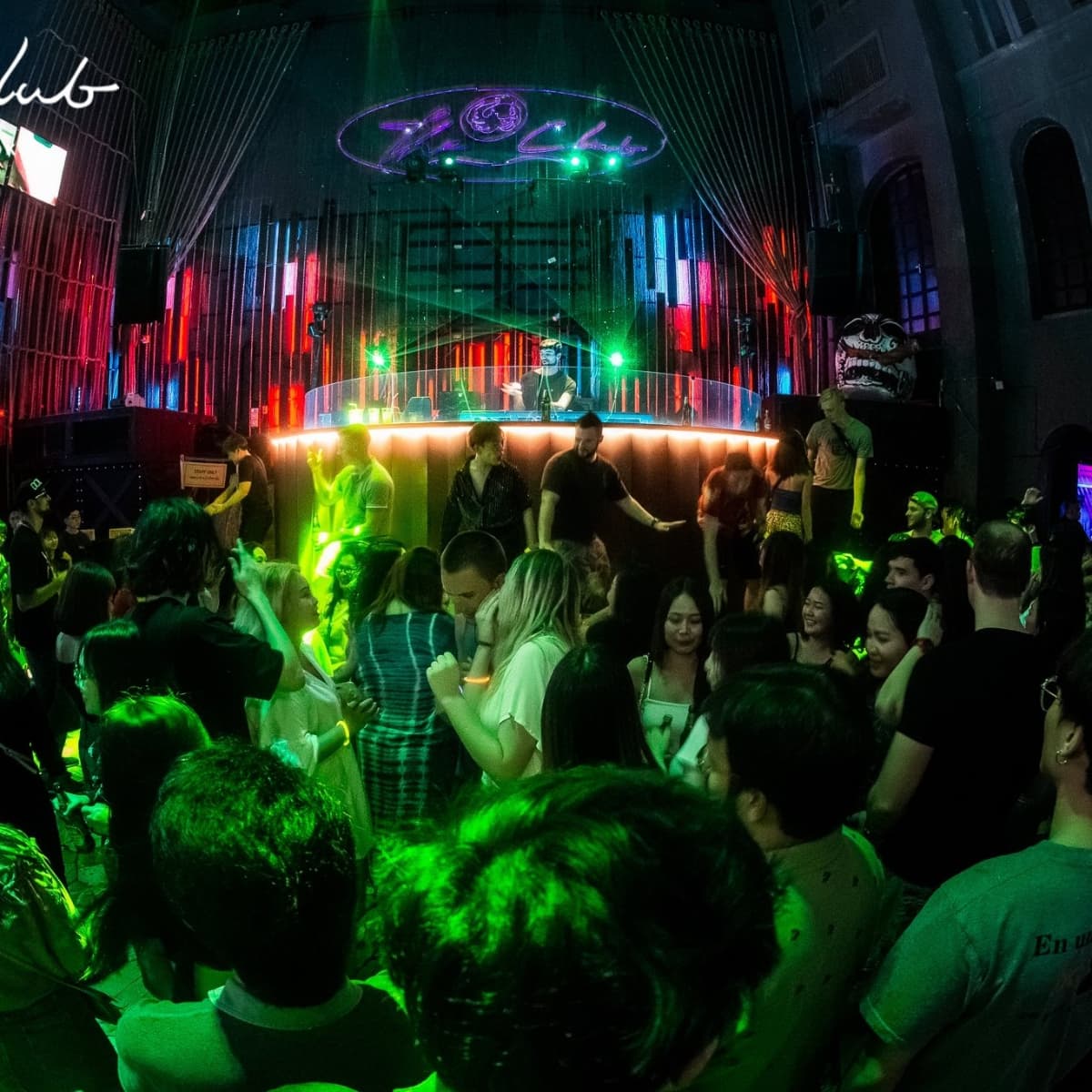 Max Azilia — DJ in Auray