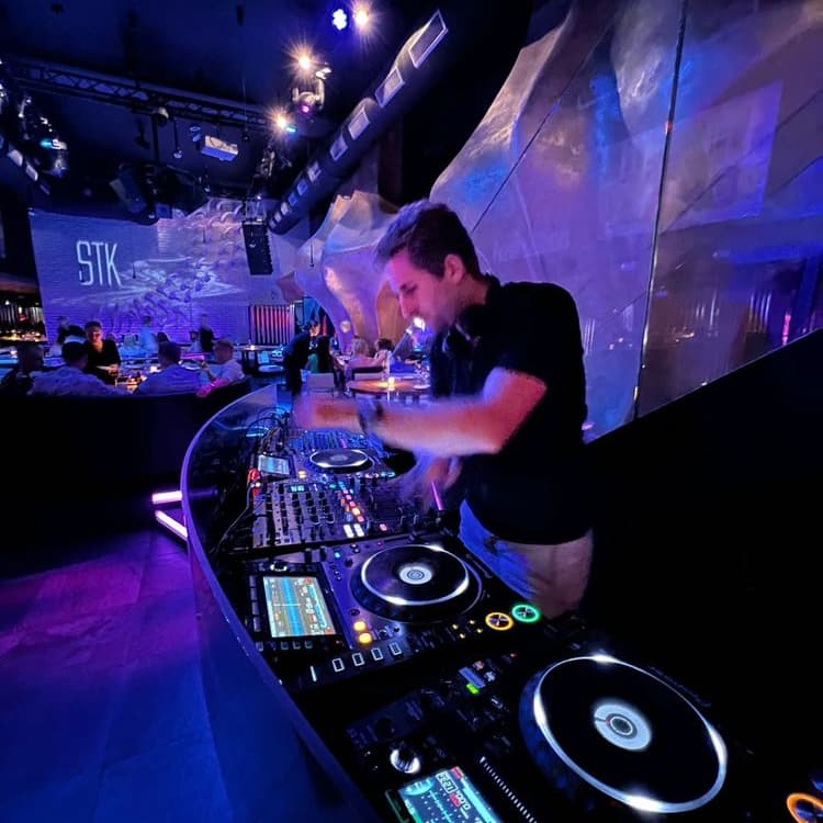 Joes Vedra — DJ in Biarritz