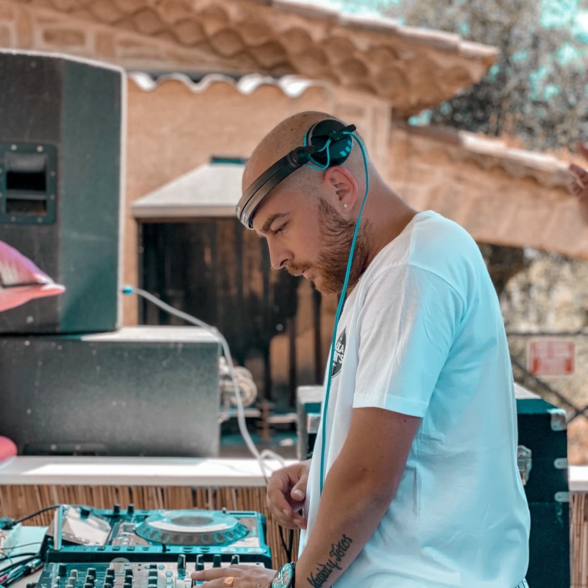 KEVIN ABERLENC — DJ in Nîmes