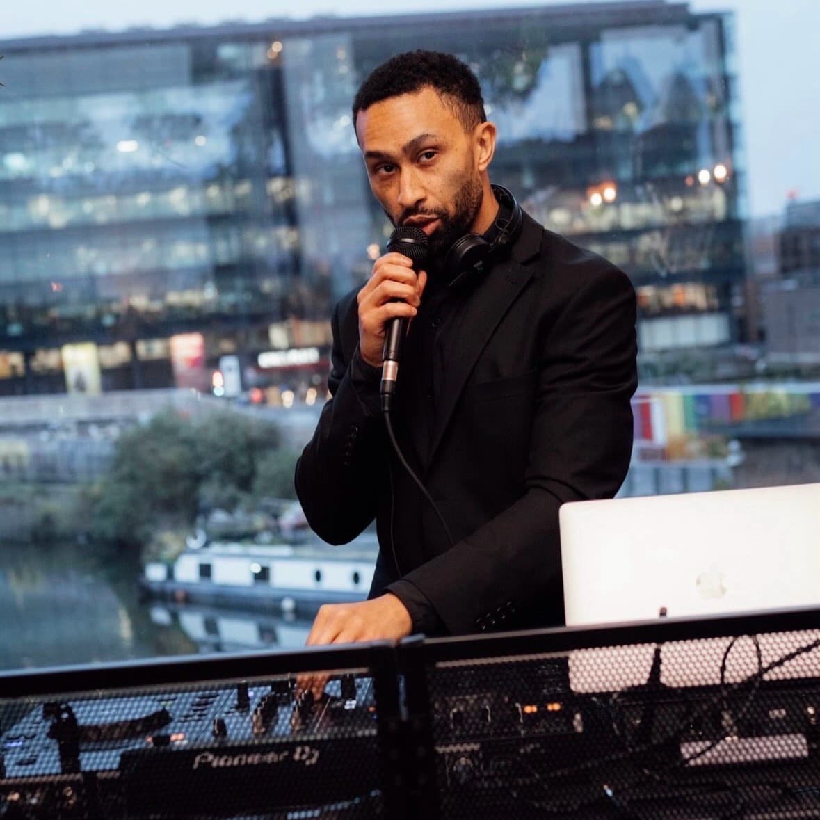 BUKI — DJ in London